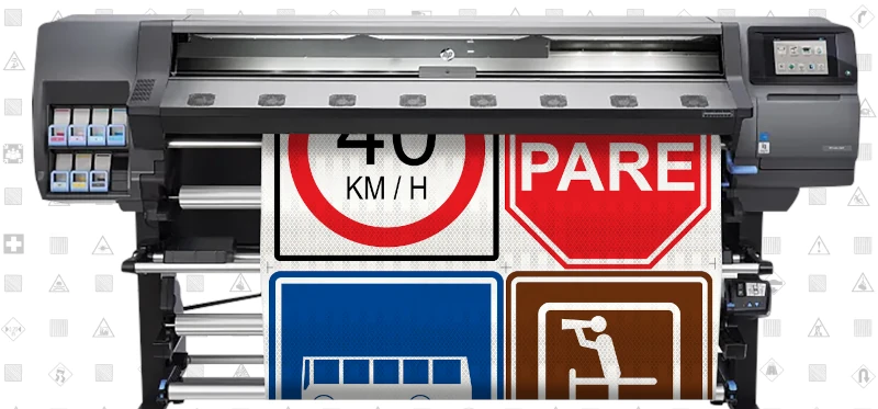 Impresora HP Latex 365 imprimiendo señal reguladora de tránsito