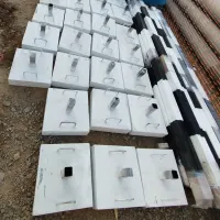 Parantes con base de concreto con asa entregados en obra