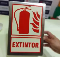 Fotoluminiscente extitor en aluminio de 0.5mm